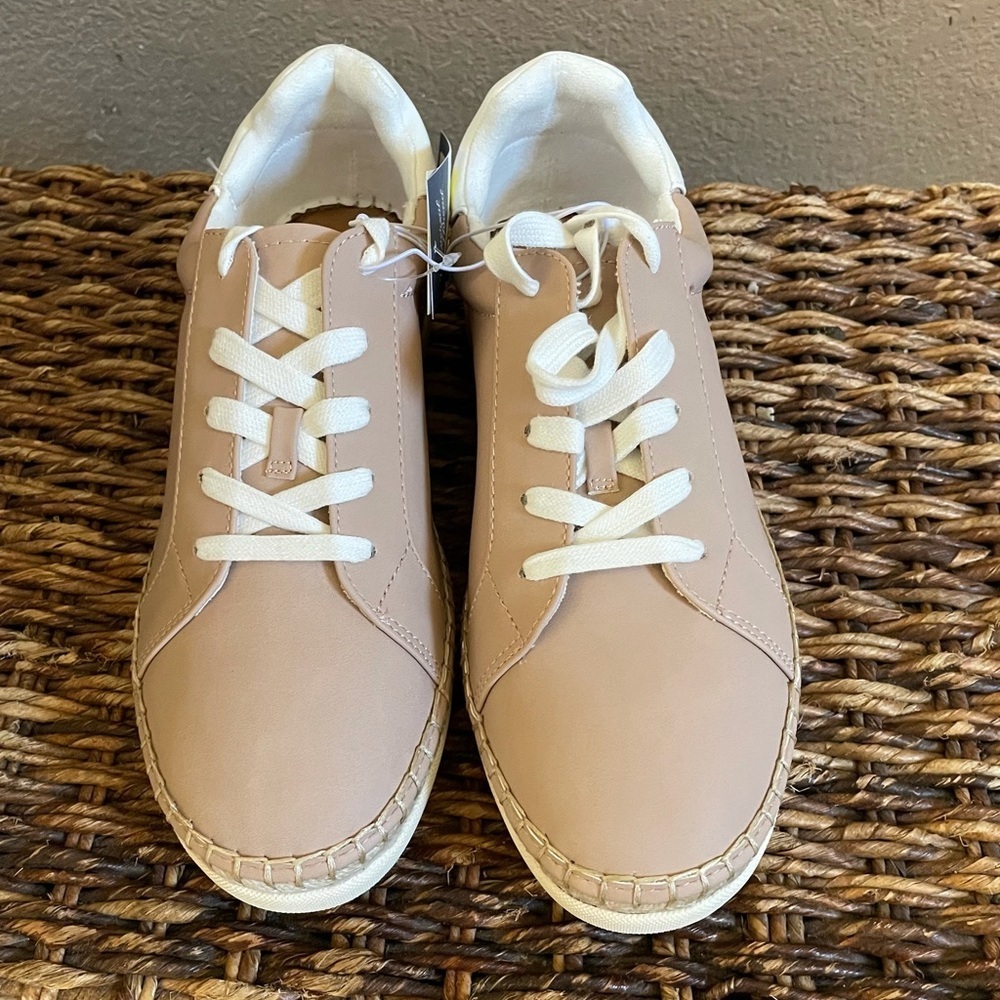 Nwt universal thread women’s espadrille fashion s… - image 1